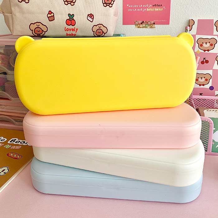 estuche escolar kawaii para lapices, con orejas y compartimentos