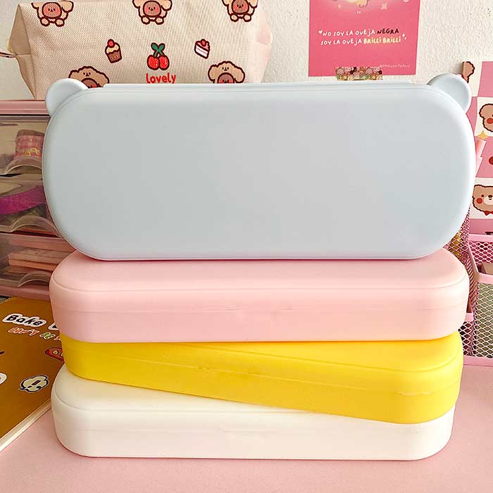 estuche escolar kawaii para lapices, con orejas y compartimentos