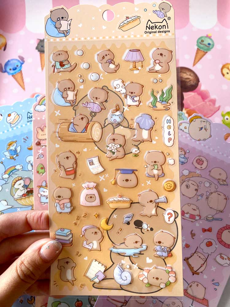 hoja de pegatinas de animales y colores para agendas y libretas, con diseños kawaii