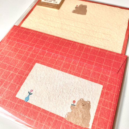 set de cartas y sobres con textura de papeleria japonesa con osito