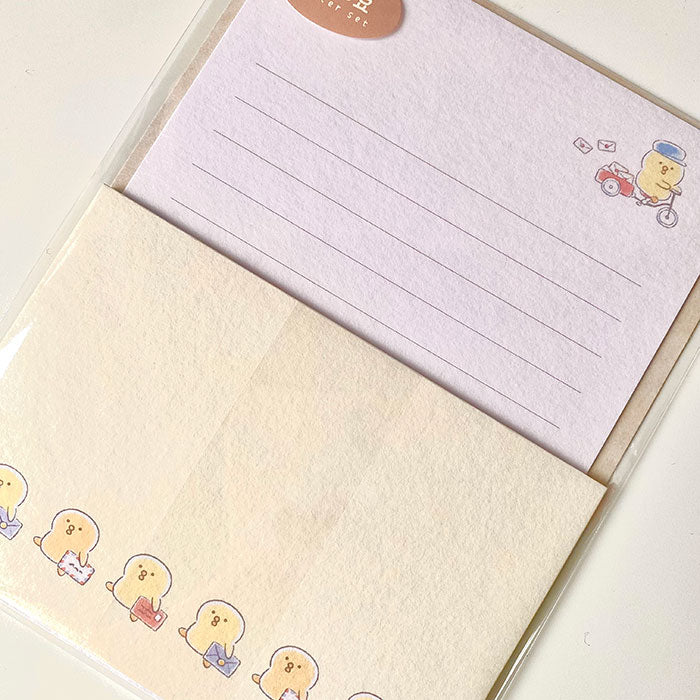 set de cartas y sobres con textura de papeleria japonesa con pollito kawaii