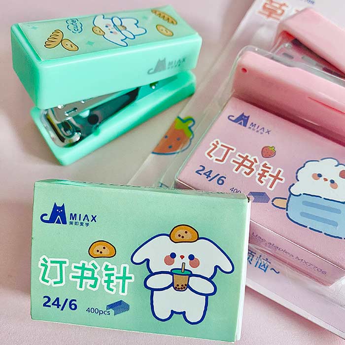 mini grapadora portable con pack de grapas de diseños kawaii
