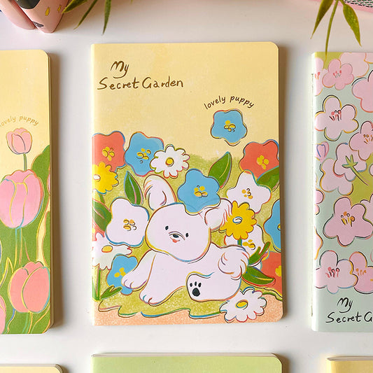 libreta A5 a rayas, con diseño aesthetic y kawaii de flores y animales muy buena calidad